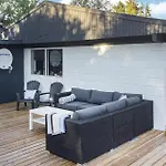 4 Bedroom Awesome In Dom wakacyjny *