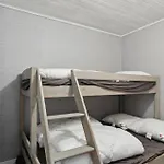 4 Bedroom Awesome In Dom wakacyjny
