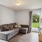 4 Bedroom Awesome In Dom wakacyjny Sæby