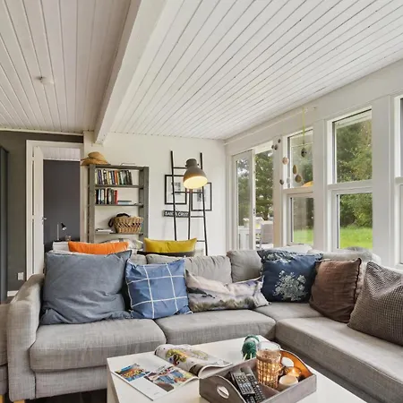 Feriehus 4 Bedroom Awesome In *