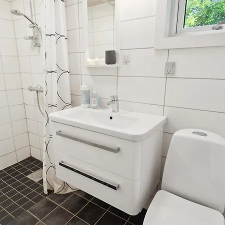 בית נופש 4 Bedroom Awesome In